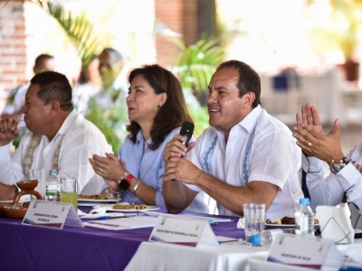 <a href="/noticias/impulsa-gobierno-de-cuauhtemoc-blanco-la-rehabilitacion-de-vialidades-en-municipios">Impulsa Gobierno de Cuauhtémoc Blanco la rehabilitación de vialidades en municipios</a>