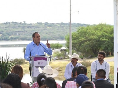 <a href="/noticias/invierte-gobierno-de-cuauhtemoc-blanco-mas-de-tres-millones-y-medio-en-miacatlan-para">Invierte Gobierno de Cuauhtémoc Blanco más de tres millones y medio en Miacatlán para increm...</a>