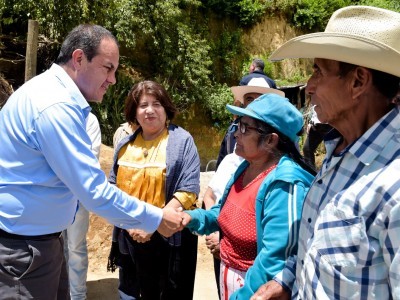 <a href="/noticias/invierte-gobierno-de-cuauhtemoc-blanco-alrededor-de-12-mdp-en-agua-potable-saneamiento-y">Invierte Gobierno de Cuauhtémoc Blanco alrededor de 12 mdp en agua potable, saneamiento y dr...</a>