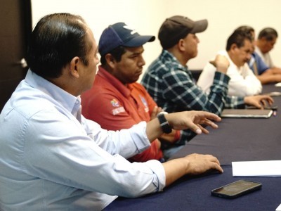 <a href="/noticias/trabajan-ceagua-y-autoridades-de-tlayacapan-en-materia-de-suministro-del-vital-liquido">Trabajan Ceagua y autoridades de Tlayacapan en materia de suministro del vital líquido</a>