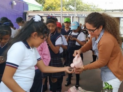 <a href="/noticias/ensenan-buen-uso-reuso-y-cuidado-del-agua">Enseñan buen uso, reúso y cuidado del agua</a>