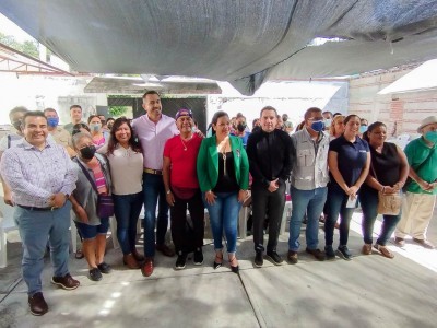 <a href="/noticias/comprometido-gobierno-del-estado-seguir-trabajando-con-organizaciones-para-beneficio-de-las">Comprometido Gobierno del Estado a seguir trabajando con organizaciones para beneficio de la...</a>