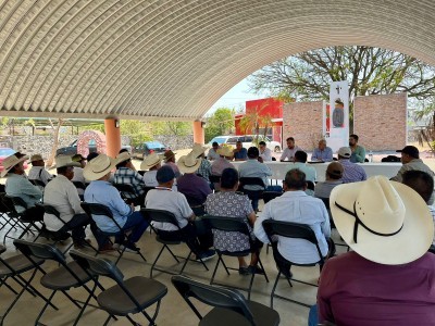 <a href="/noticias/se-reune-ceagua-con-representantes-de-unidades-de-riego-en-morelos">Se reúne Ceagua con representantes de unidades de riego en Morelos</a>