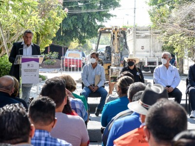 <a href="/noticias/arranca-gobierno-de-morelos-obra-de-colector-sanitario-en-el-centro-de-jojutla">Arranca Gobierno de Morelos obra de colector sanitario en el centro de Jojutla</a>